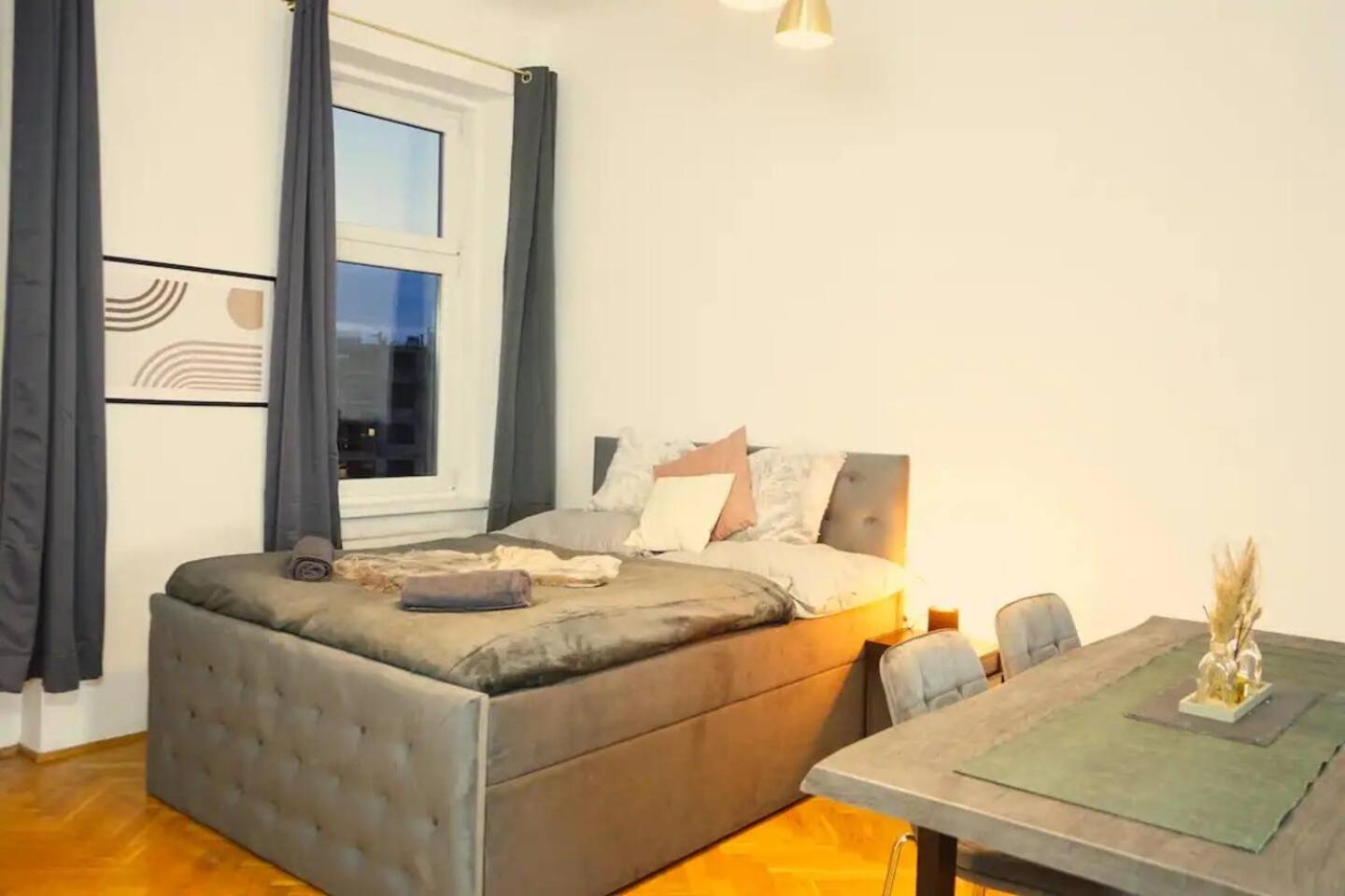 City Nook Apartments Near Hauptbahnhof Wina Bagian luar foto